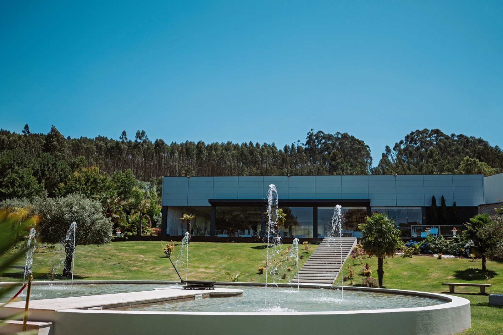 A fonte e os jardins